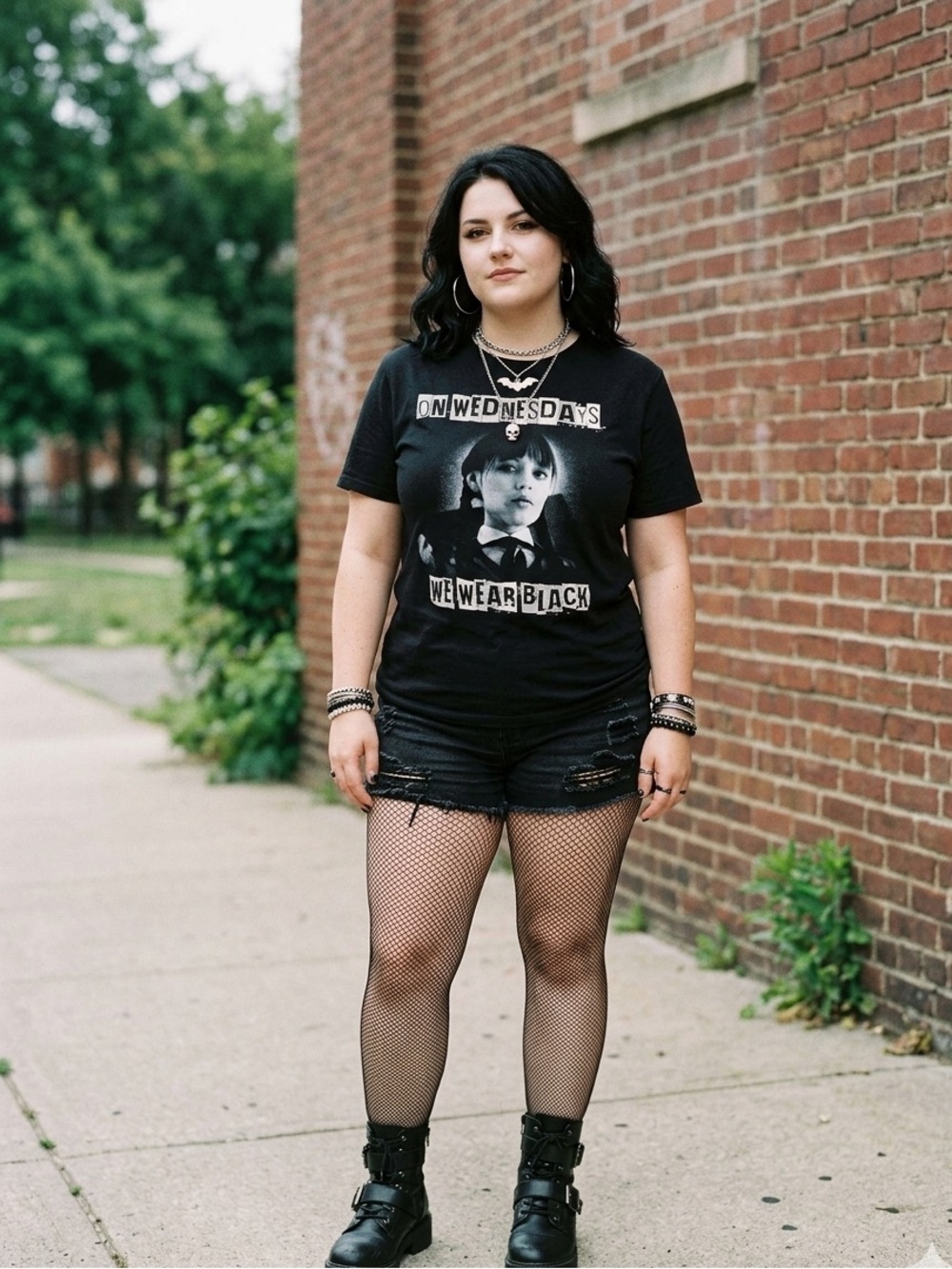 Women’s top: Wednesday Graphic Short Sleeve Tee XXL